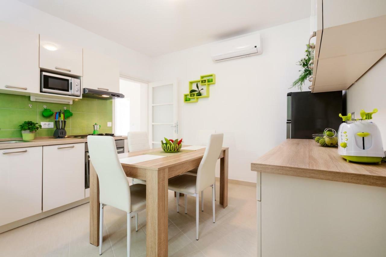 Botun Apartman Free Parking Пула Екстериор снимка